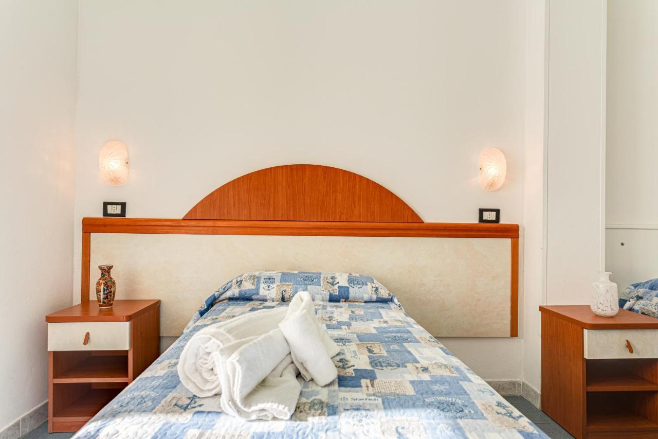 Hotel Augustus غاتيو أ ماري المظهر الخارجي الصورة