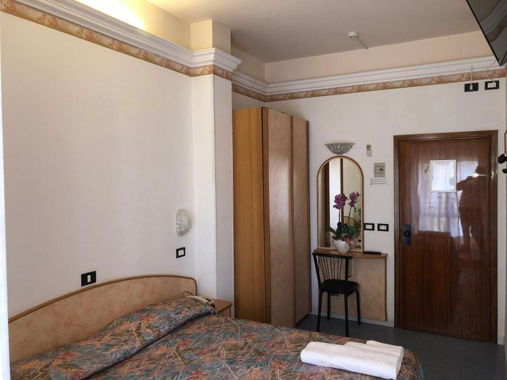 Hotel Augustus غاتيو أ ماري المظهر الخارجي الصورة