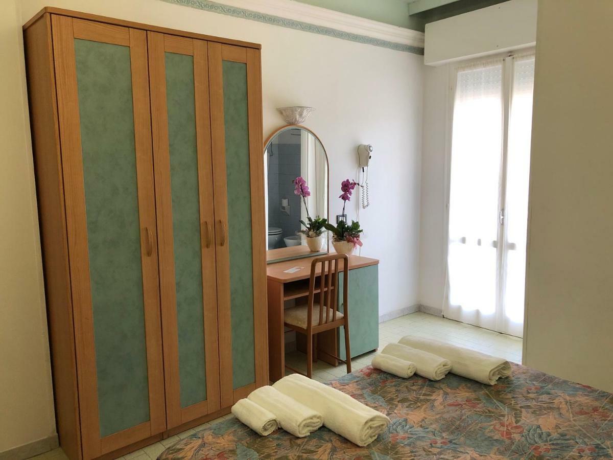 Hotel Augustus غاتيو أ ماري المظهر الخارجي الصورة