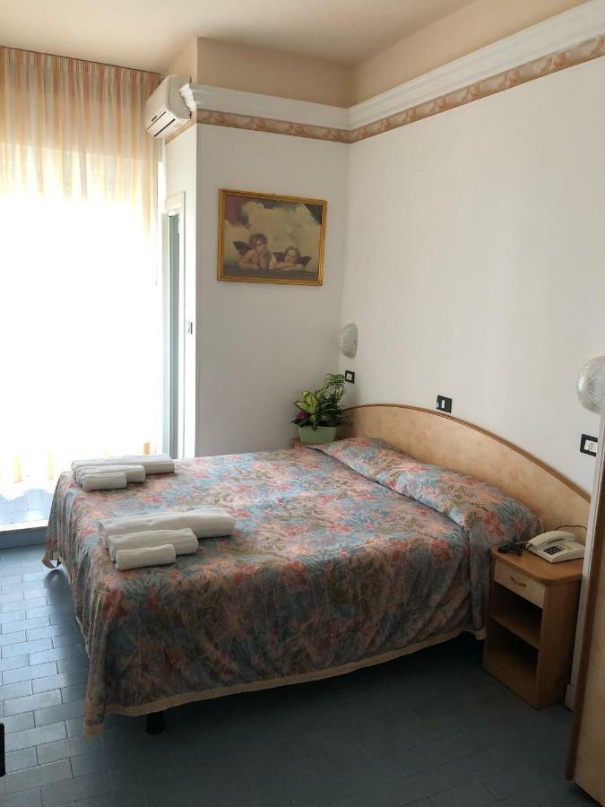 Hotel Augustus غاتيو أ ماري المظهر الخارجي الصورة