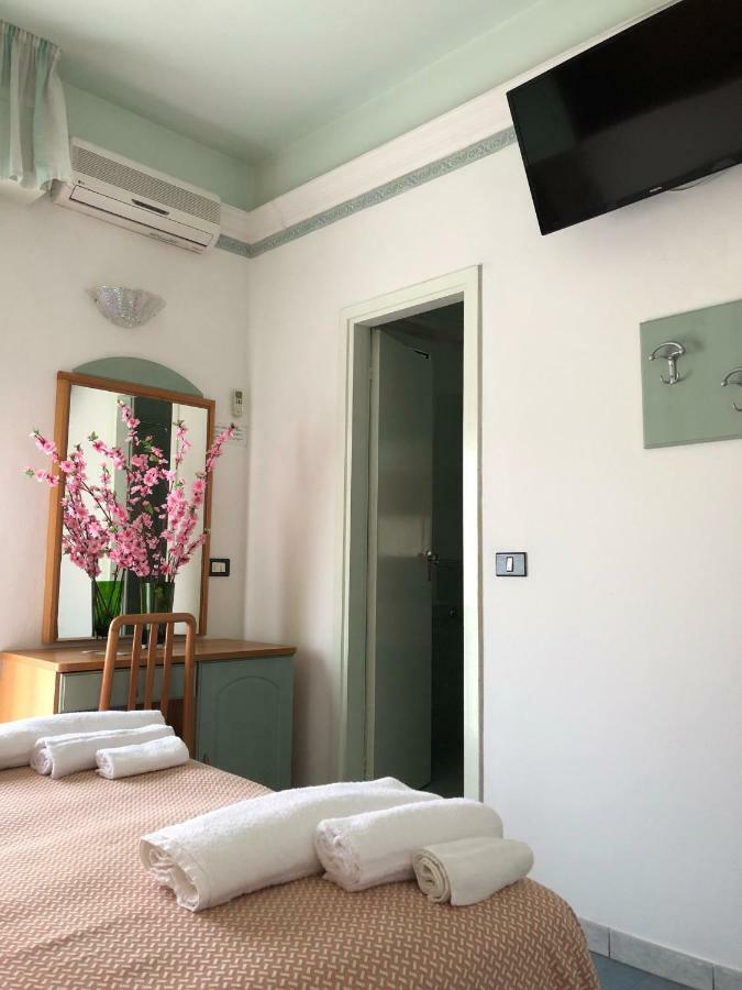 Hotel Augustus غاتيو أ ماري المظهر الخارجي الصورة
