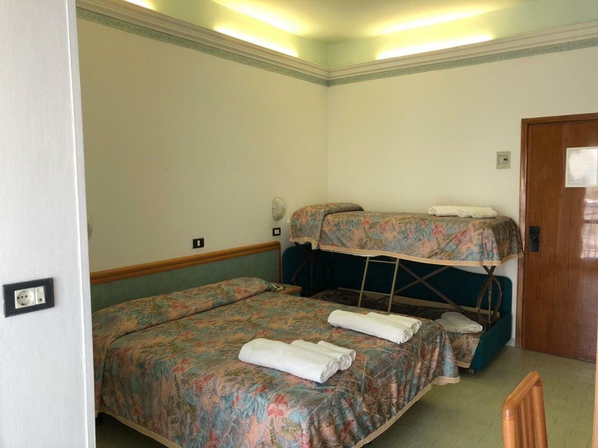 Hotel Augustus غاتيو أ ماري المظهر الخارجي الصورة